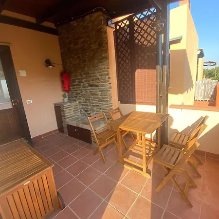 Casa Con Giardino, Vista Mare, Wi-fi E Aria Condizionata Stintino