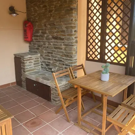 Casa Con Giardino, Wi-fi E Aria Condizionata Vicino Pelosa Stintino