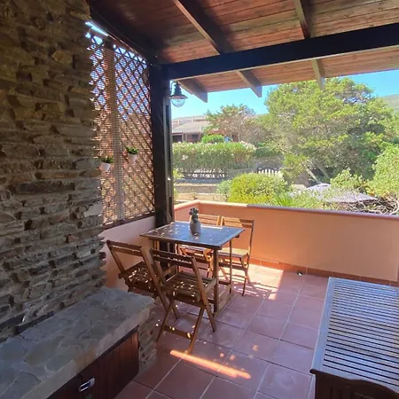 Casa Con Giardino, Wi-fi E Aria Condizionata Vicino Pelosa * Stintino